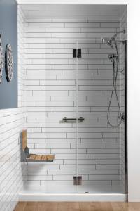 Grüvwall: Listello Sterling Shower Surround